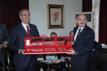 Bakan Müezzinoğlu: Bursa, bize isteğini en iyi yaptırabilecek bir il