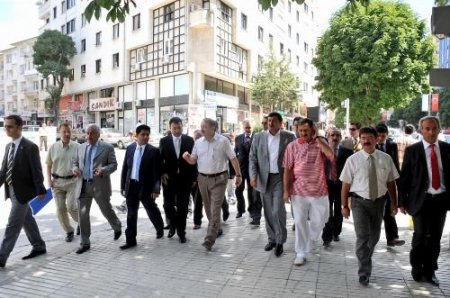 Bakan Özak: Uluslararası Tüm Organizasyonlara Talibiz