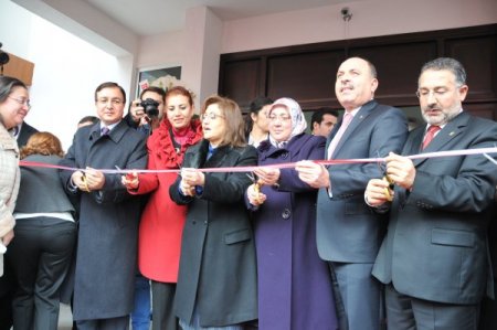 Bakan Şahin, Engelliler Rehabilitasyon Merkezi'nin açılışına katıldı