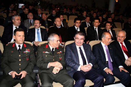 Bakan Şahin: Altyapı eksikliği kazalarda ölümlere sebep oluyor