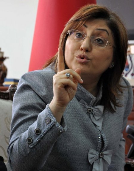 Bakan Şahin: 'Çocuk Gelinler' Sorunu 12 Yıllık Eğitimle Çözülecek