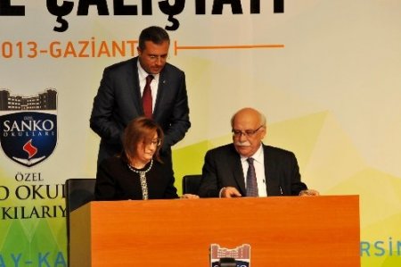 Bakan Şahin: Dünyanın külfeti bir düğmeyle çocuğun huzurunda anne baba olmak zor