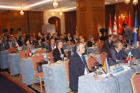 Bakan Şahin: Güvenlik hizmetleri ve özgürlükler birbirini kısıtlamamalı