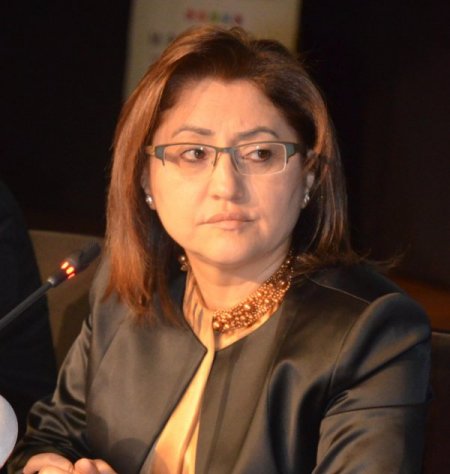 Bakan Şahin: Kamplardaki hayatı kolaylaştırmaya çalışıyoruz