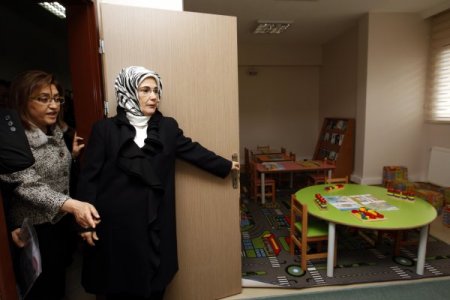 Bakan Şahin: Milletvekili Fatma Kotan'ın morali gayet iyi