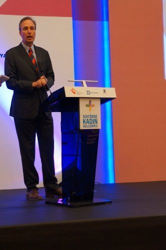 Bakan Şahin: Teşvik sayesinde 1,5 milyon kadına istihdam sağlandı