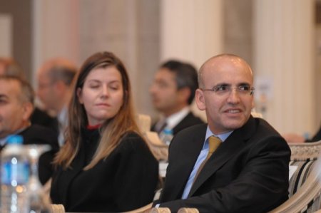 Bakan Şimşek, Karadeniz ülkelerine sigarayı ortak vergilendirmeyi önerdi