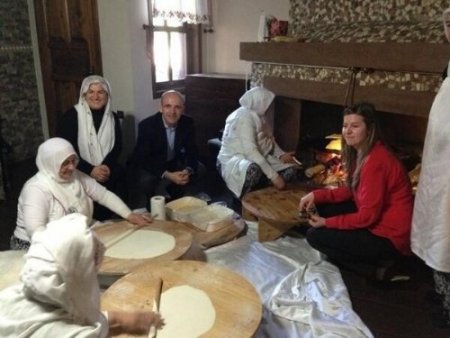 Bakan Şimşek, Saitabat köyünde kahvaltı yaptı