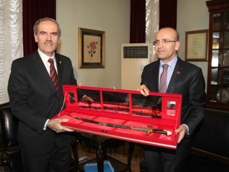 Bakan Şimşek: Bursa'yı her gelişimde daha da gelişmiş görüyorum