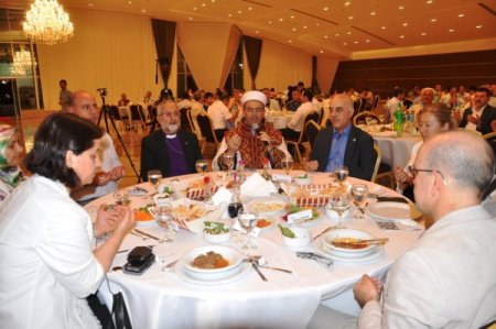 Bakan Şimşek: Etrafımızdaki Bazı Gelişmelere Bakıp, Asla Kötümserliğe Düşmeyelim