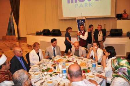 Bakan Şimşek: Etrafımızdaki Bazı Gelişmelere Bakıp, Asla Kötümserliğe Düşmeyelim