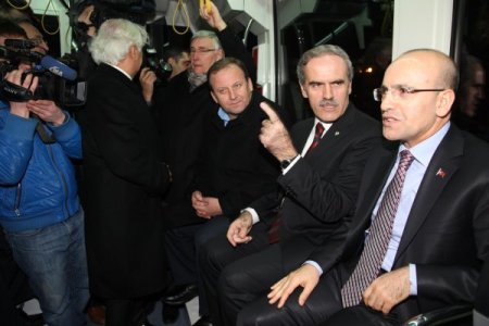 Bakan Şimşek: İpekböceği Türk girişimcilere örnek olacak