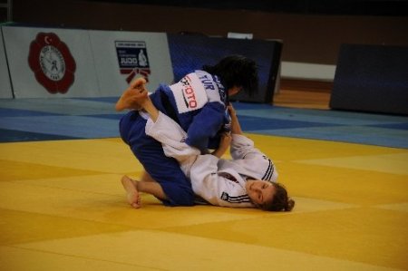 Bakan Suat Kılıç: Medeniyetler arasında köprüler kurmak istiyoruz