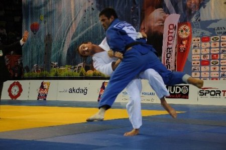 Bakan Suat Kılıç: Medeniyetler arasında köprüler kurmak istiyoruz