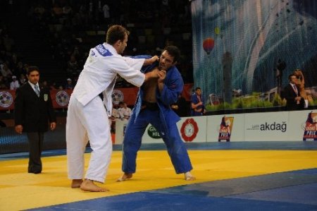 Bakan Suat Kılıç: Medeniyetler arasında köprüler kurmak istiyoruz