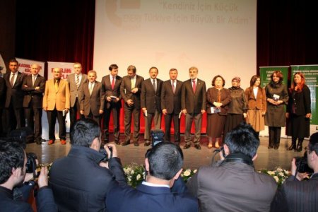 Bakan Taner Yıldız: Lokantada artan yemeği paketlettirin ayıp değil