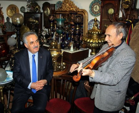 Bakan Yazıcı, Bursa esnafını ziyaret etti