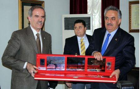 Bakan Yazıcı, Bursa esnafını ziyaret etti