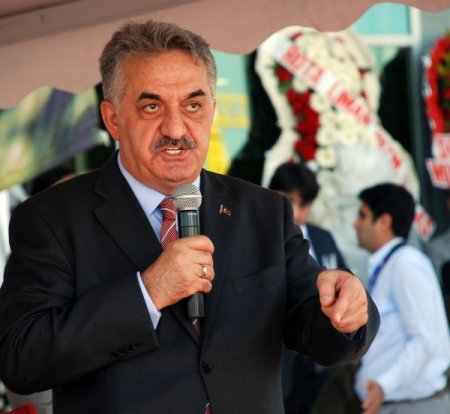 Bakan Yazıcı, İzmit Gümrük Müdürlüğü Binasının Açılışını Yaptı