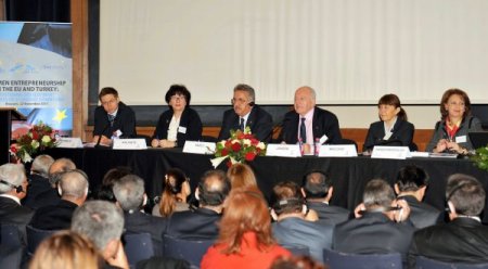 Bakan Yazıcı: Ab, Türk Kadınlarının Değişimci Ruhuyla Güç Kazanır