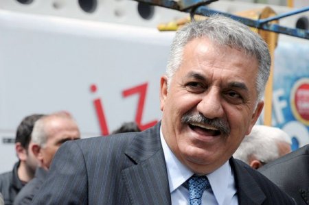 Bakan Yazıcı: Çay Konusunda Ağzı Olan Konuşuyor