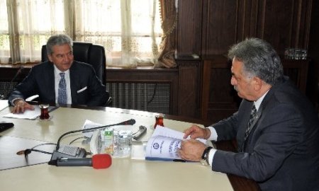 Bakan Yazıcı: İzmir’in EXPO’yu kazanması için ne gerekiyorsa yapmalıyız