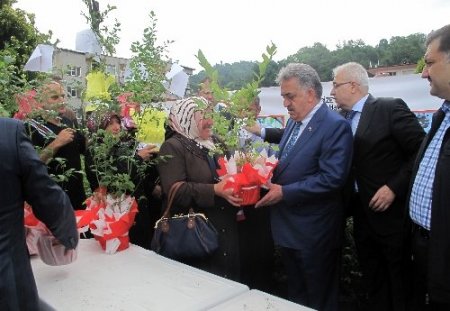 Bakan Yazıcı Rize’de