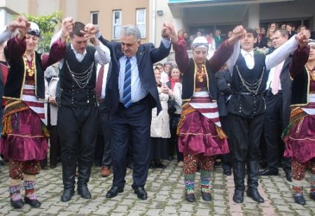 Bakan Yazıcı: Sarp Sınır Kapısı’ndan çıkışlarda yüzde 4’lük azalma oldu