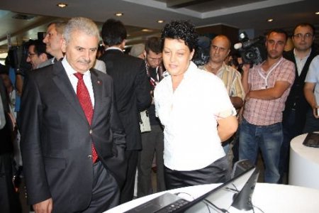 Bakan Yıldırım, Cep Telefonlarının Kgs'de Kullanılabilir Hale Getirilmesini İstedi