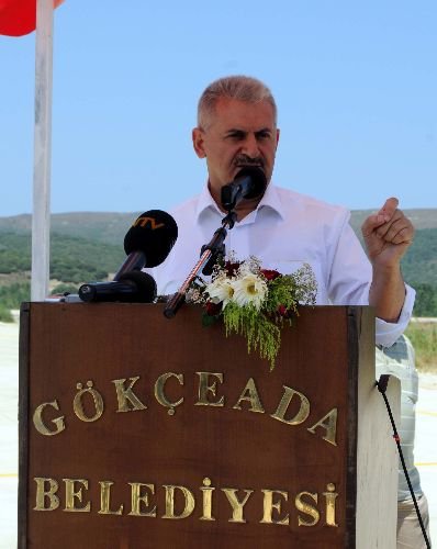 Bakan Yıldırım: 3 Bin Şantiyeye 'muhalefete Verdiğimiz Rahatsızlıktan Dolayı Özür Dileriz' Yazısı Astıracağım