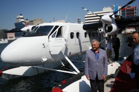 Bakan Yıldırım İzmir'e Hava Taksiyi Tanıttı