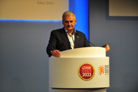 Bakan Yıldırım: İzmir'in Biraz Huyu Değişse İyi Olacak
