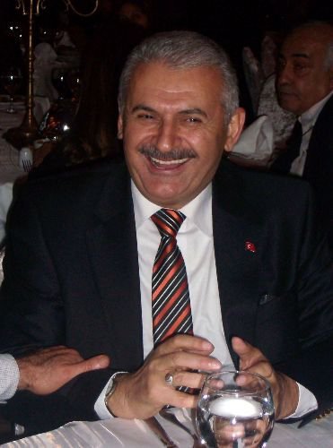 Bakan Yıldırım: Karlıtekin'in Kararı Kendi İradesidir
