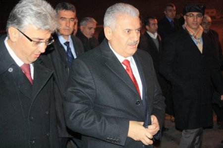 Bakan Yıldırım Kars'a geldi