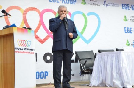 Bakan Yıldırım: Kıyamet furyası geldi geçti, Şirince ve İzmir'i dünya tanıdı