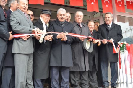 Bakan Yıldırım: Kıyamet furyası geldi geçti, Şirince ve İzmir'i dünya tanıdı