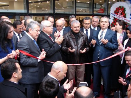 Bakan Yıldırım: Köprü ve otoyolların ihalesinde Başbakan ne derse o olacak