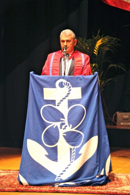 Bakan Yıldırım’a Dünya Denizcilik Üniversitesi'nden büyük onur