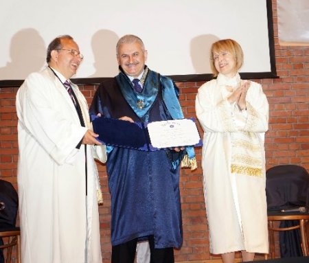 Bakan Yıldırım’a fahri doktora