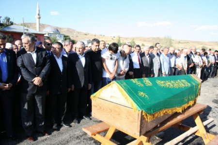 Bakan Yıldırım’ın acı günü