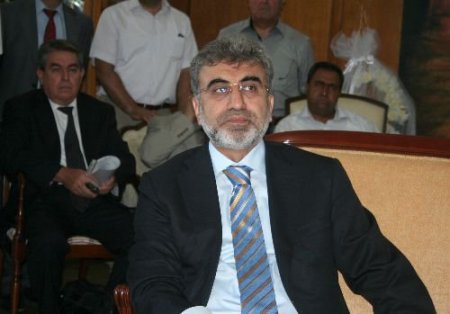 Bakan Yıldız: 'çarşı Her Şeye Karşı' Mantığı Enerji Alanındaki Sorunları Çözemez