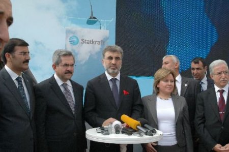 Bakan Yıldız: Çeaş Ve Kepez'de Bir Mal Kaçırma Ve Hile Vardır