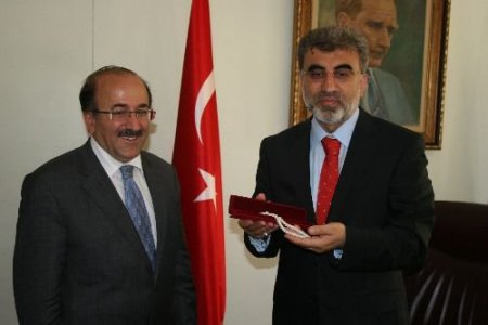 Bakan Yıldız: Karadeniz'de Petrol Bulma Ümidimiz Yüksek