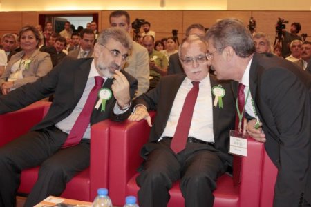 Bakan Yıldız: Nükleer santral yapımında bir ülke yarış dışı olabilir