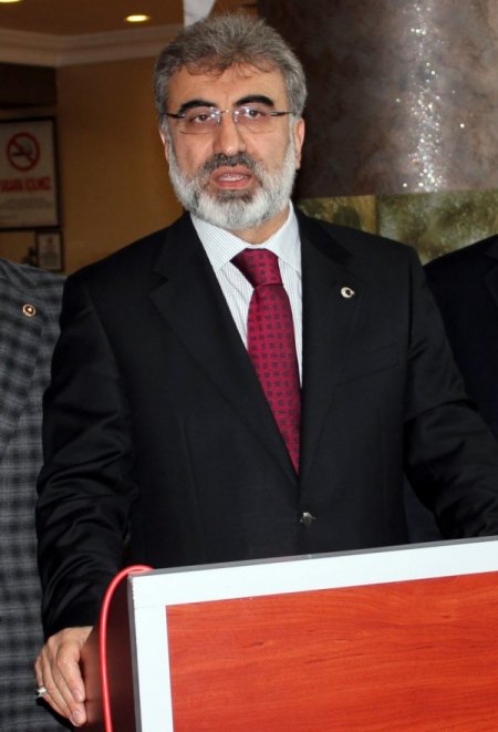 Bakan Yıldız: Petrol boru hattında basınç düşüklüğü var