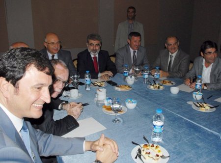 Bakan Yıldız: Türkiye, 10 yıl içinde iki nükleer güç santraline kavuşacak