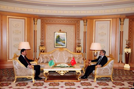 Bakan Yıldız: Türkmenistan gazını TANAP’ta görmek istiyoruz