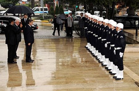 Bakan Yıldız: Yılbaşına Kadar Doğalgazda Zam Görünmüyor