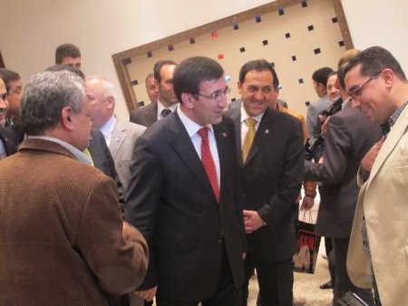 Bakan Yılmaz, Mobilya Fuarını Gezdi