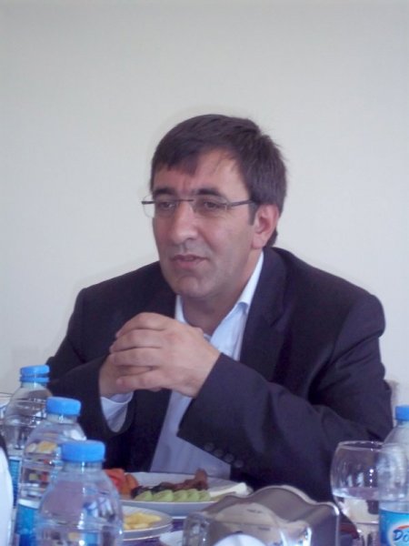 Bakan Yılmaz: Ak Parti, Merkez Partidir